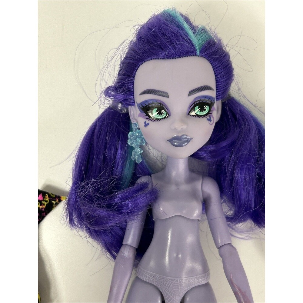 Monster High Doll Lot Twyla Marisol Coxi Hand Venus Flytrap Draculaura Clothes - Picture 4 of 7